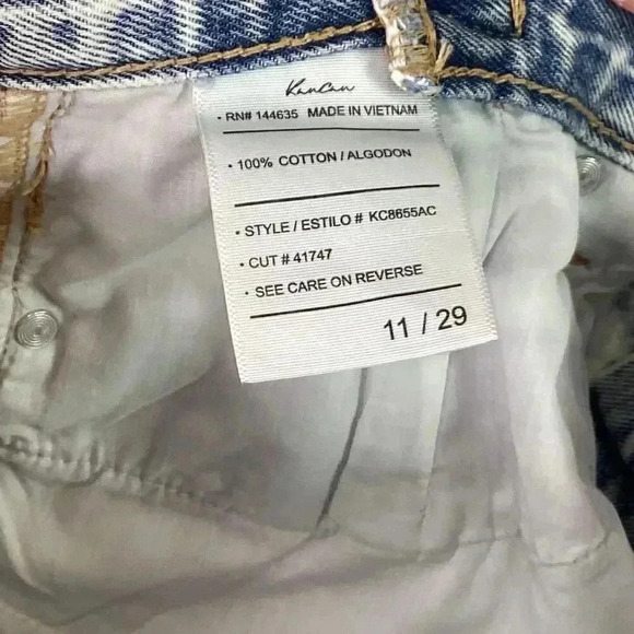 KanCan Women 11/29 Mid Rise Straight Jeans Blue Cotton Light Acid Wash Raw Hem - Picture 9 of 9